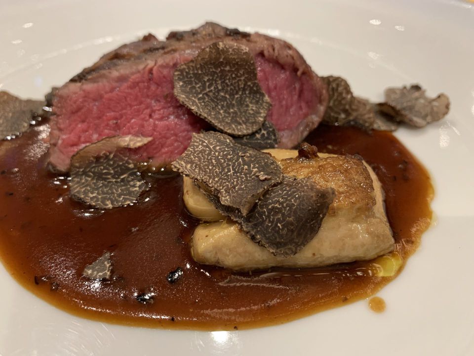 東京の夜景を楽しむ至福のクルージング体験